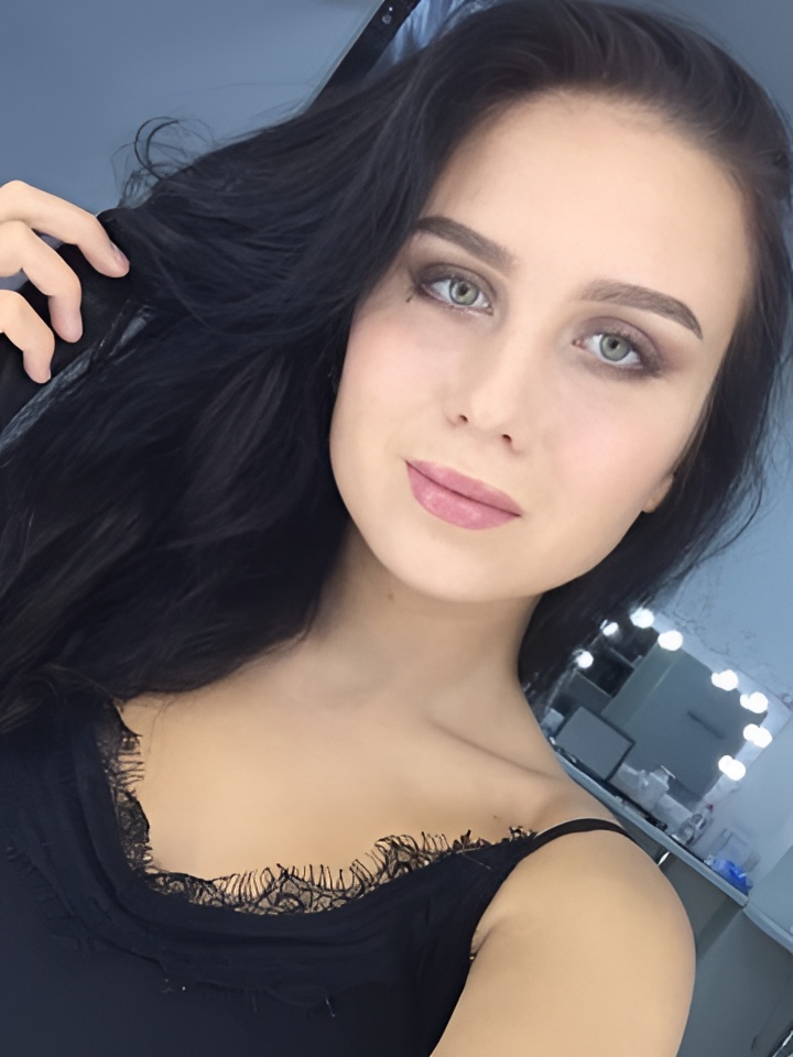 Дина привлекальеная девушка из Россошь цена от 1500 руб