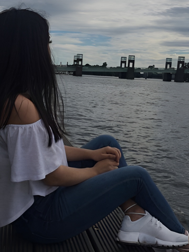 Марта привлекальеная девушка из Россошь цена от 2500 руб