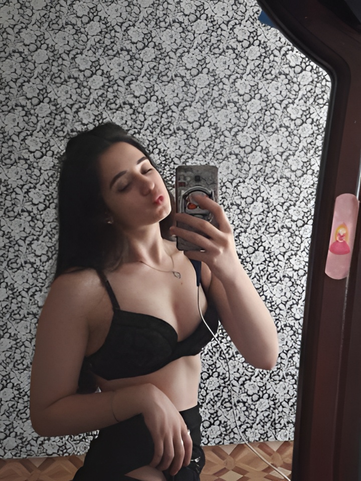 Натуся привлекальеная девушка из Россошь цена от 5000 руб