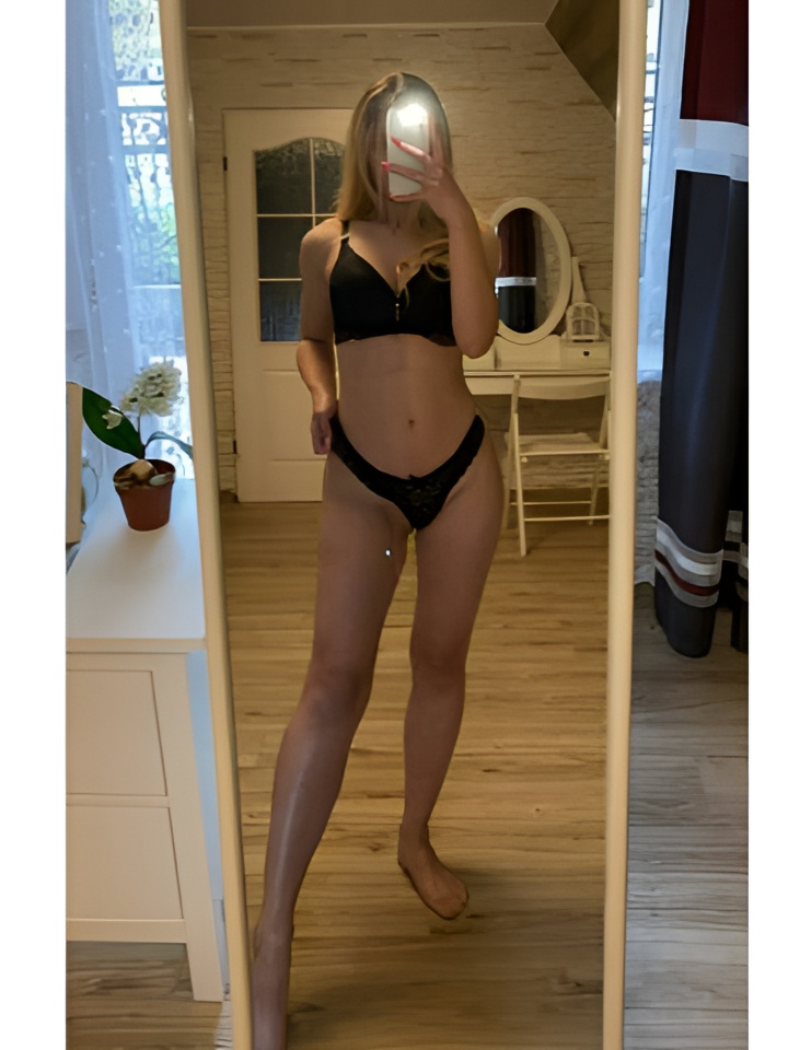 Таня привлекальеная девушка из Россошь цена от 5000 руб