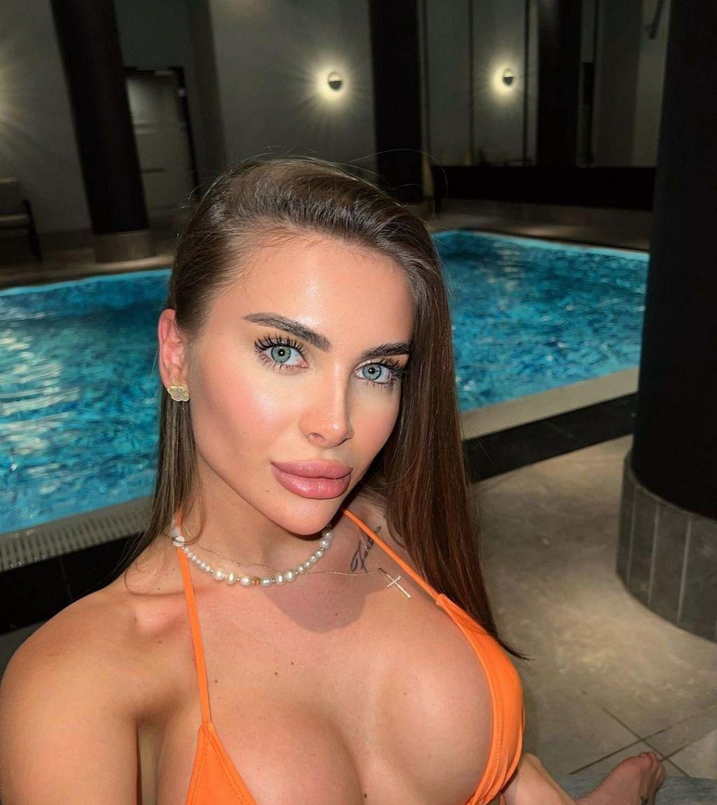 ЯНА привлекальеная девушка из Россошь цена от 5000 руб