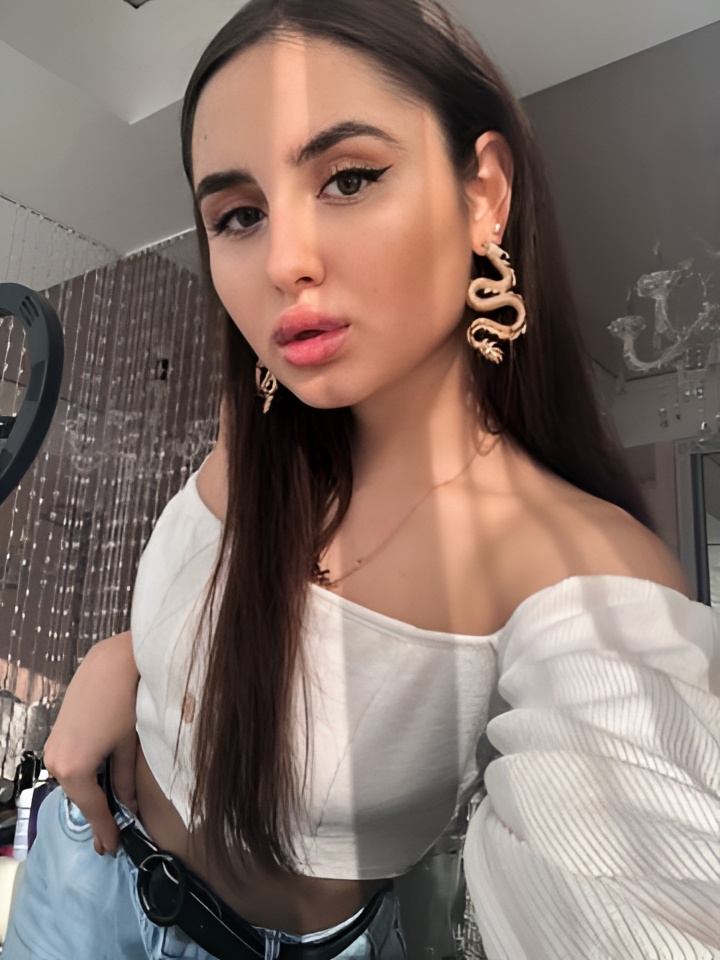 Индивидуалка Ксения, доступна для личного знакомства от 2000 руб