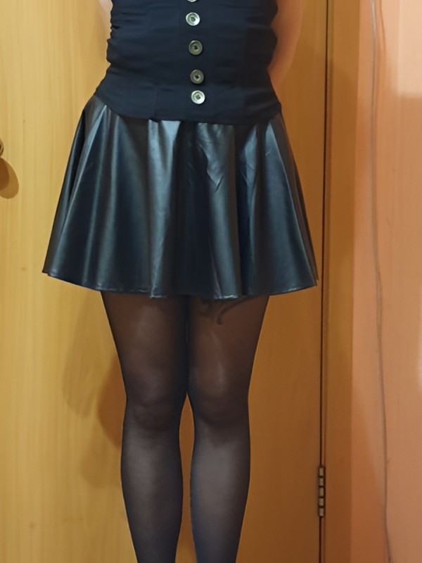 Лиза привлекательная девушка из Россошь цена от 10000 руб