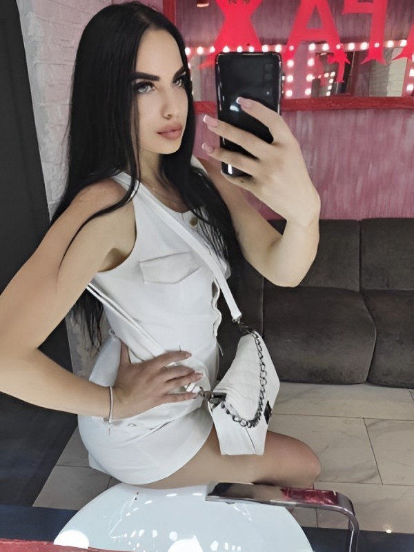 Мелисса привлекательная девушка из Россошь цена от 3000 руб