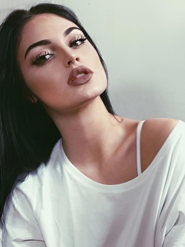 Моника привлекательная девушка из Россошь цена от 2500 руб