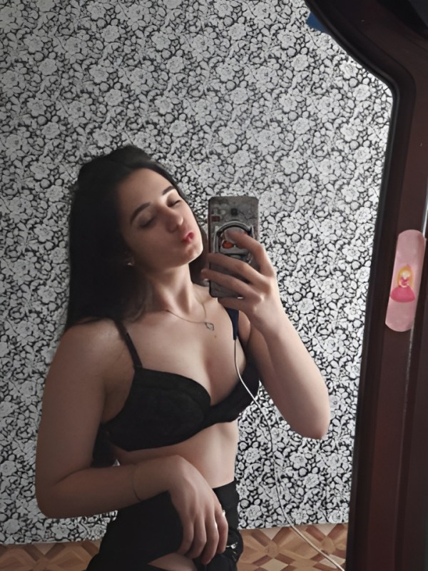 Натуся привлекательная девушка из Россошь цена от 5000 руб