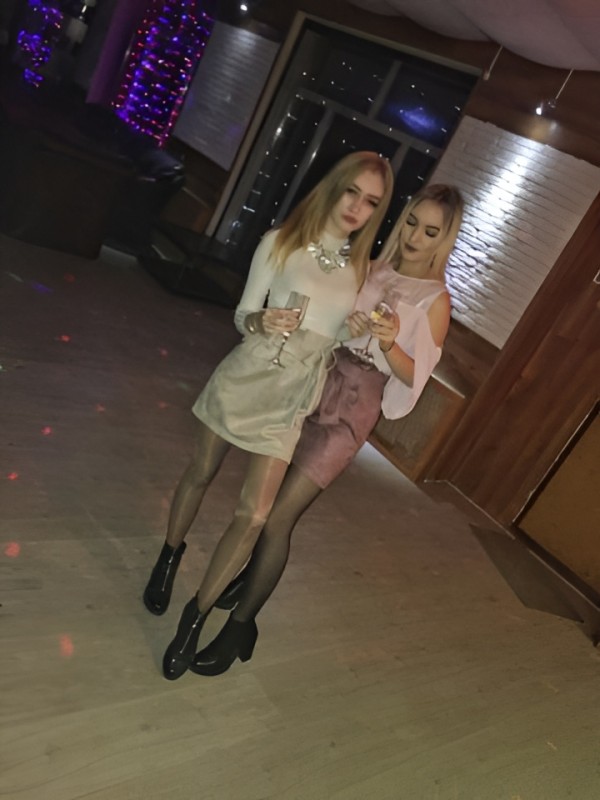 Викуся привлекательная девушка из Россошь цена от 5000 руб