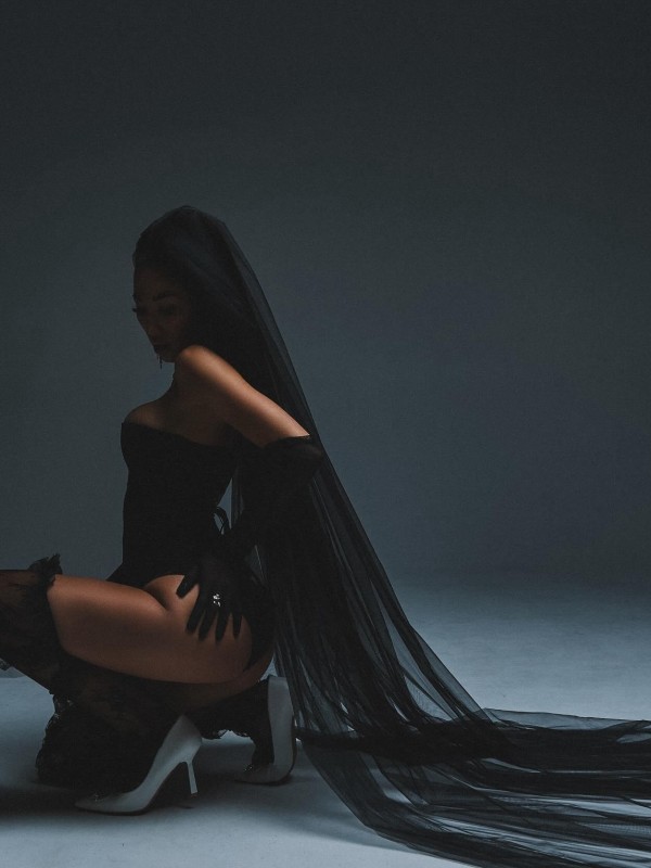 Алеся привлекательная девушка из Россошь цена от 4500 руб