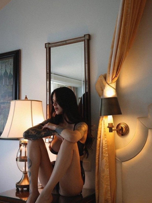 Полина привлекательная девушка из Россошь цена от 6000 руб